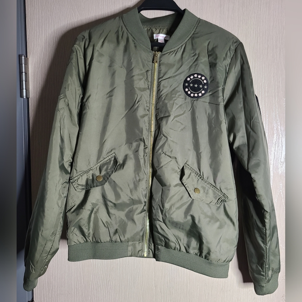 MILITARY GREEN BOMBER JACKET